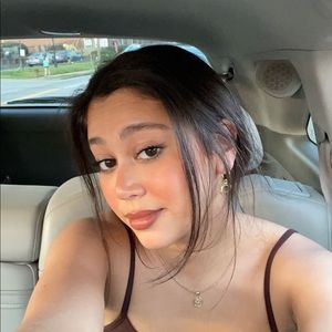 Meet your Posher, Mackenzie